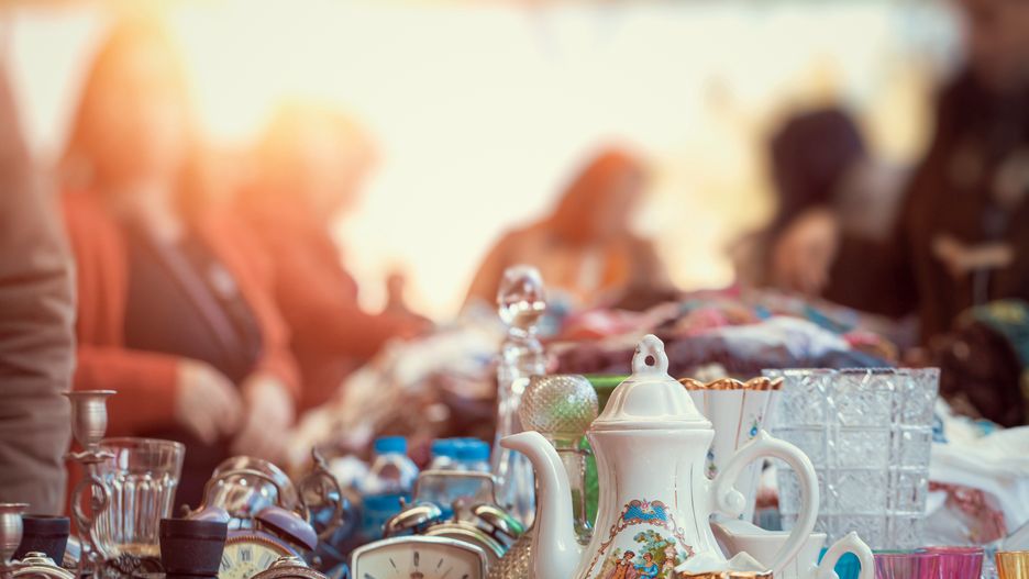 pchli targ, targowisko