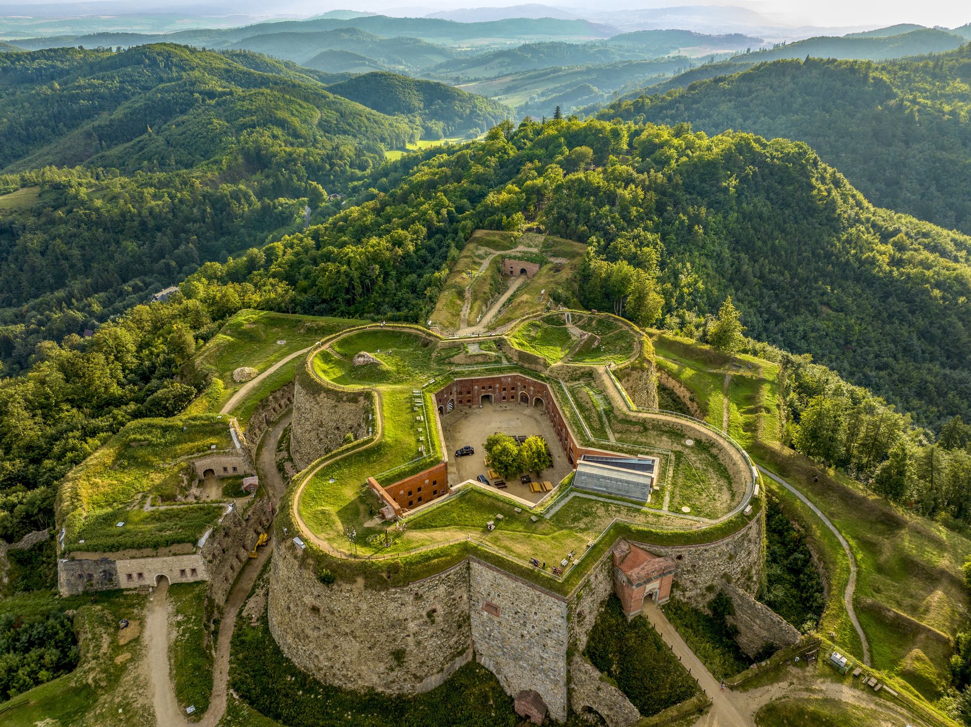 Twierdza Srebrna Góra z lotu ptaka