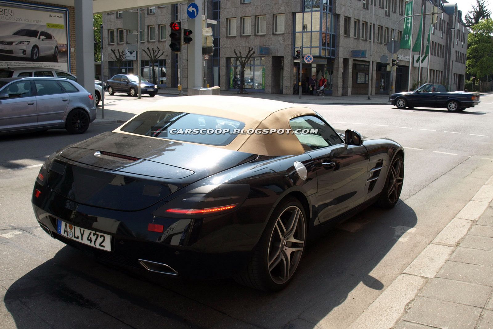 Mercedes SLS AMG Roadster 2012