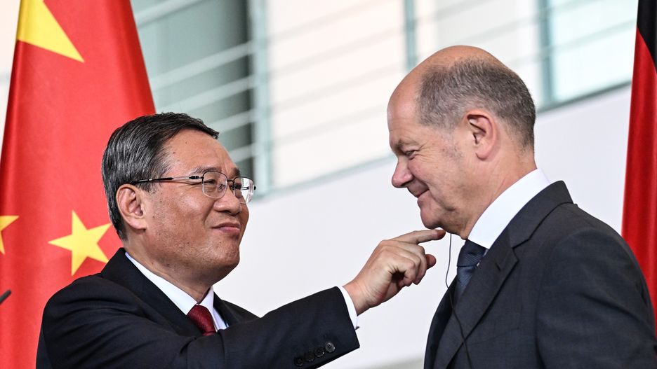 Kanclerz Niemiec Olaf Scholz i premier Chin Li Qiang