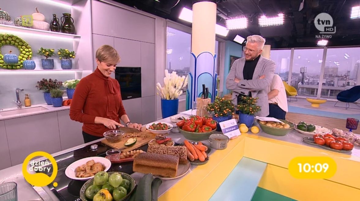 Kolejna wpadka Filipa Chajzera w "Dzień Dobry TVN". Prezenter zapomniał, że ma włączony mikrofon (FOTO)