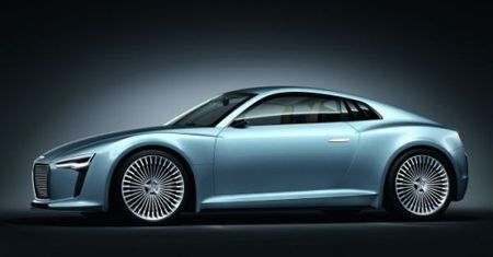 Koncept Audi R4 na skoczni w Austrii [wideo]
