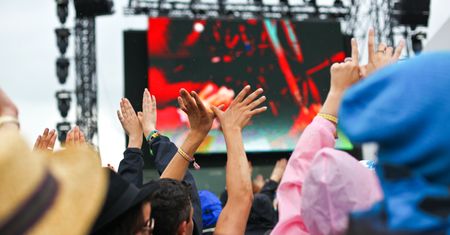 Bilety na koncerty w Polsce droższe niż za granicą. To mówi organizator