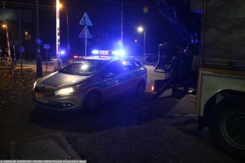 Śmiertelny wypadek na przejeździe kolejowym. Nie żyje jedna osoba