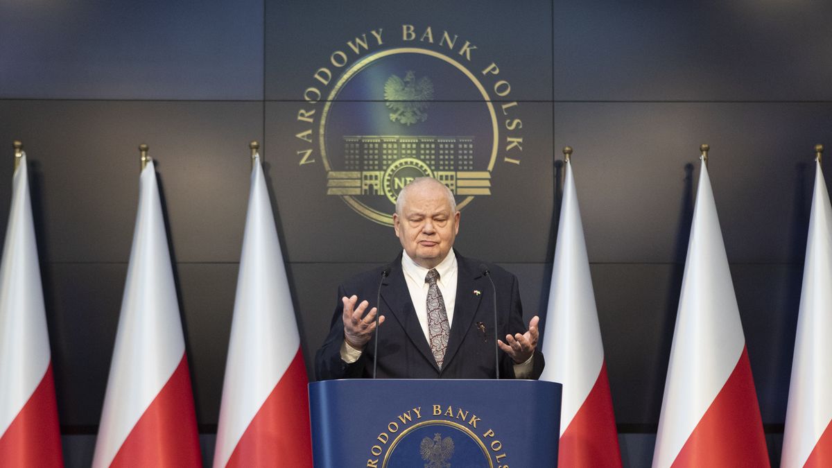 06.05.2022. Warszawa. Konferencja prasowa prezesa Narodowego Banku Polskiego po posiedzeniu Rady Polityki Pienieznej.  n/z Adam Glapinski