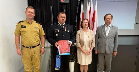 Bohater z Prawomyśla nagrodzony przez komendanta KP PSP w Pile