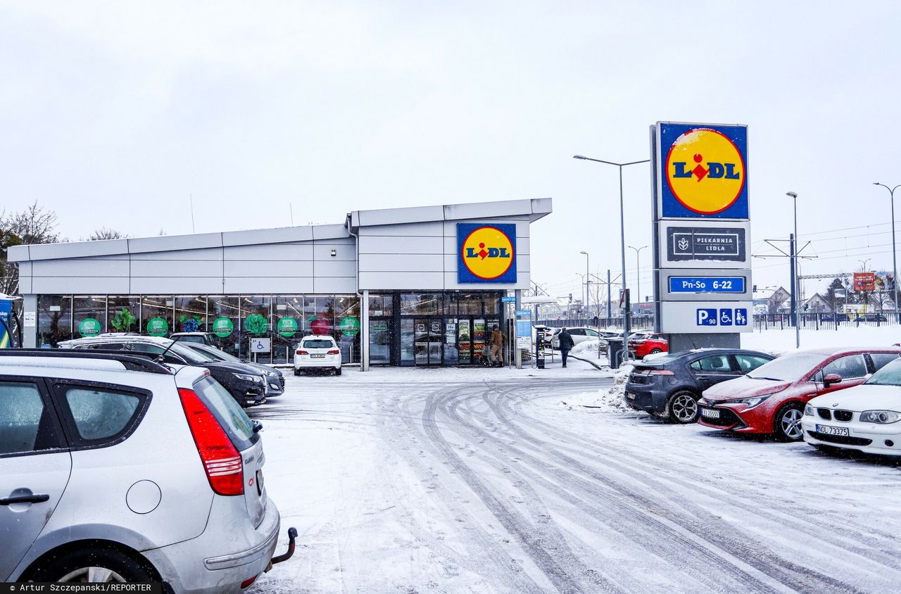 Nowy system na parkingach Lidla. Oto na czym polega