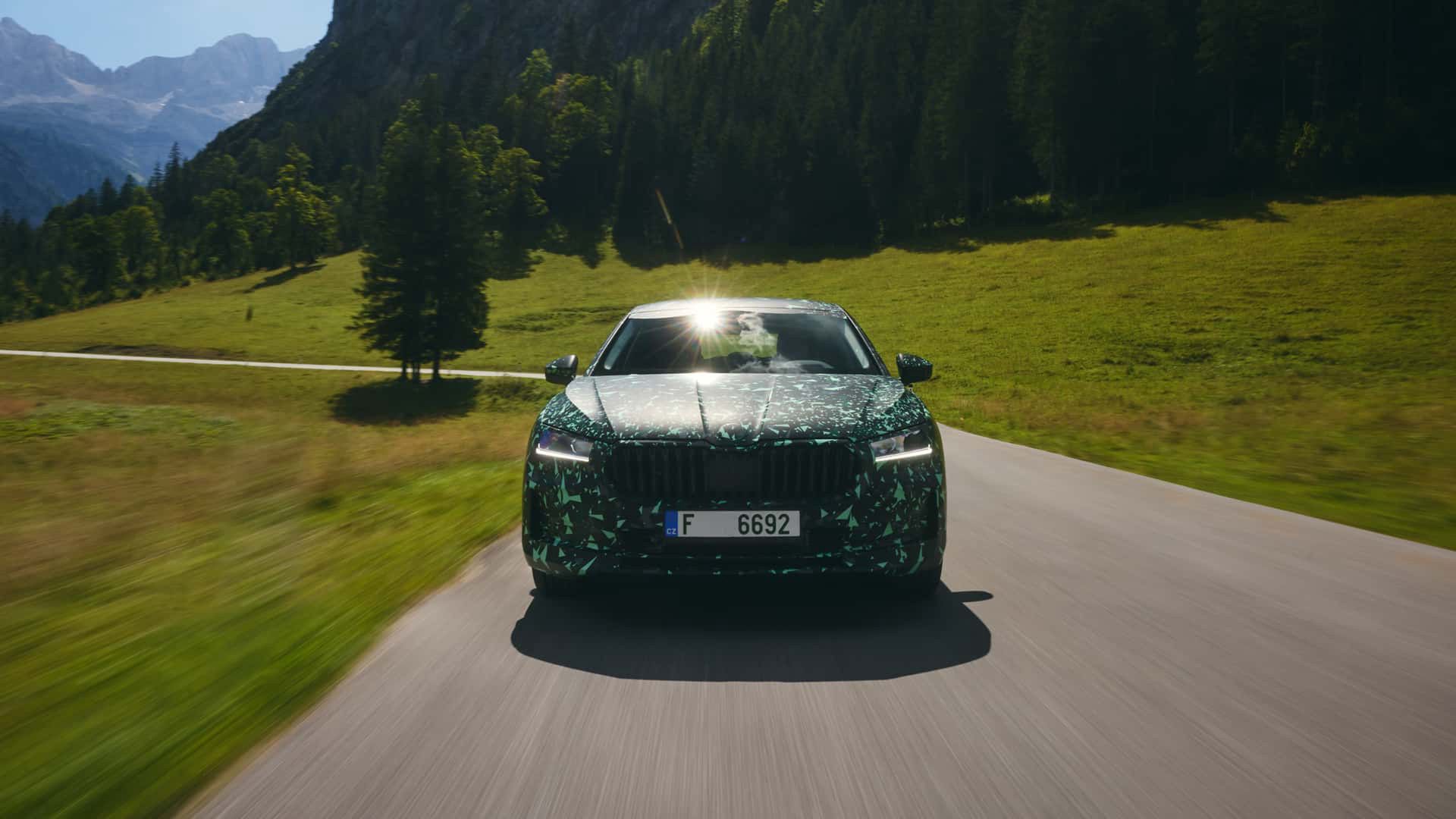 Nowa Škoda Superb