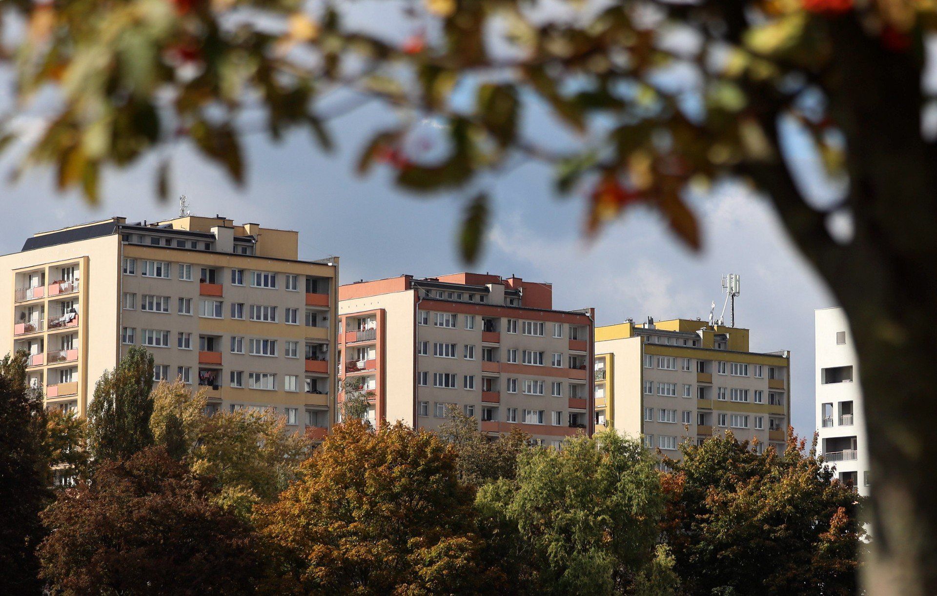 Ceny mieszkań w Warszawie maleją - z wyjątkiem jednej dzielnicy