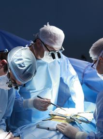 Przełomowa operacja w Krakowie. Lekarze przeprowadzili replantację ręki