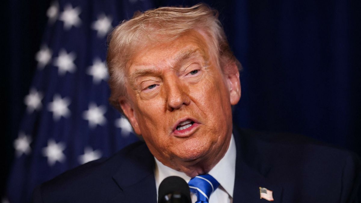 Temporary
PALM BEACH, FLORIDA - DECEMBER 28: U.S. President Donald Trump speaks during a news conference with Ukrainian President Volodymyr Zelensky following their meeting at Trump?s Mar-a-Lago club on December 28, 2025 in Palm Beach, Florida. Trump invited Zelensky to his private club to work on the U.S.-proposed peace plan to end the war in Ukraine as the conflict approaches four years since the sudden full-scale invasion by Russia on February 24, 2022.   Joe Raedle/Getty Images/AFP (Photo by JOE RAEDLE / GETTY IMAGES NORTH AMERICA / Getty Images via AFP)
JOE RAEDLE