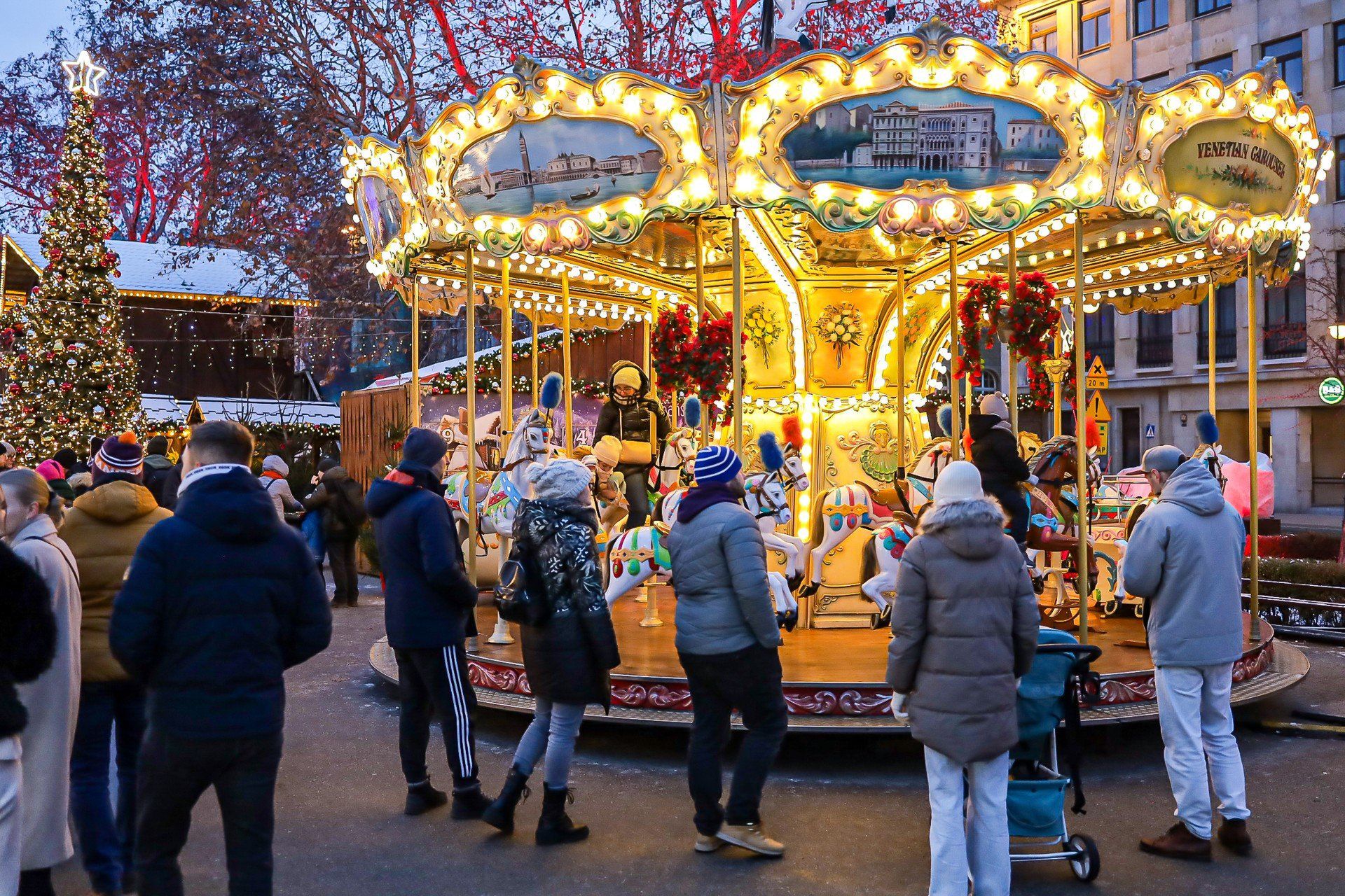 Betlejem Poznanskie na placu Wolnosci w Poznaniu