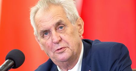 Wybuchy w Vrběticach. Kancelaria Prezydenta Czech miała zniszczyć tajny raport