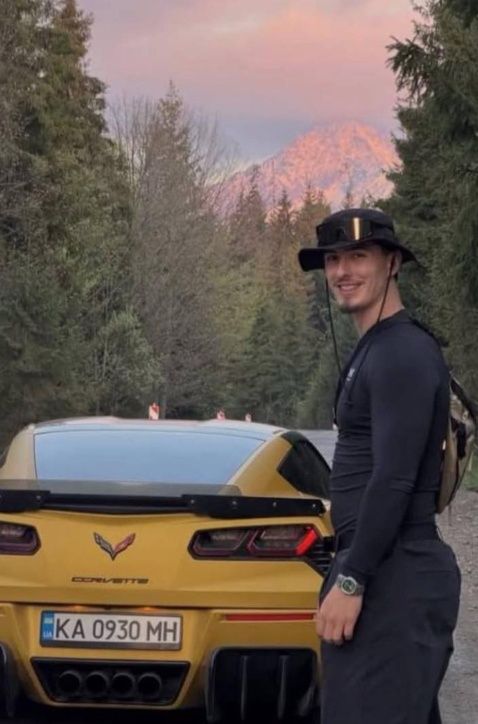Influencer z Ukrainy wjechał autem nad Morskie Oko
