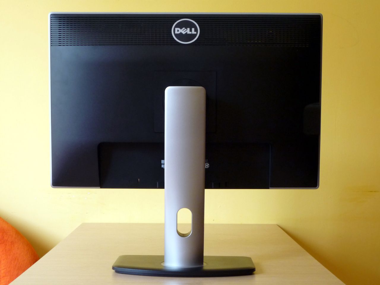 Dell U2412M