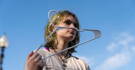 Ameryka zakazuje aborcji. "Fundamentaliści są na wojnie religijnej"