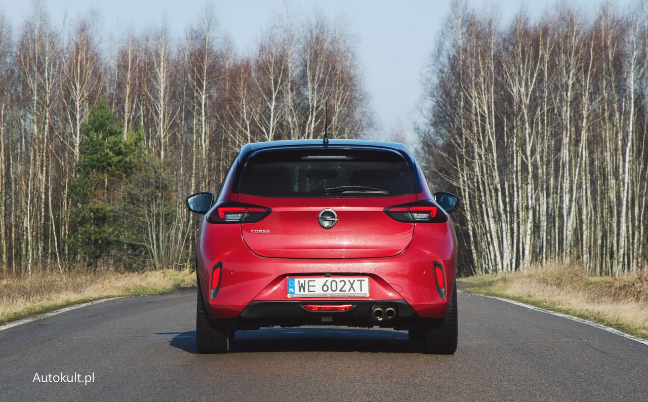 Opel nie oszczędził na dekoracjach wersji GS Line, dlatego jest najatrakcyjniejszą wersją tego modelu.