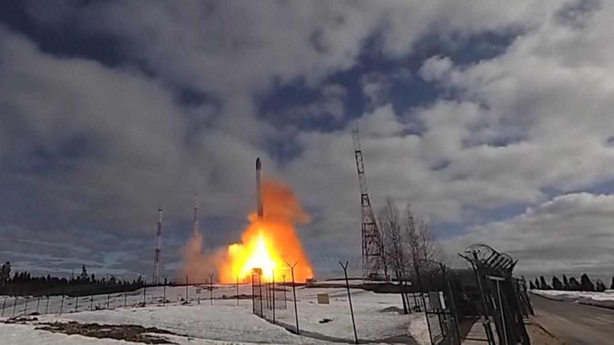 Przechwałki Rosji. Sarmat może zniszczyć "pół wybrzeża kontynentu"
