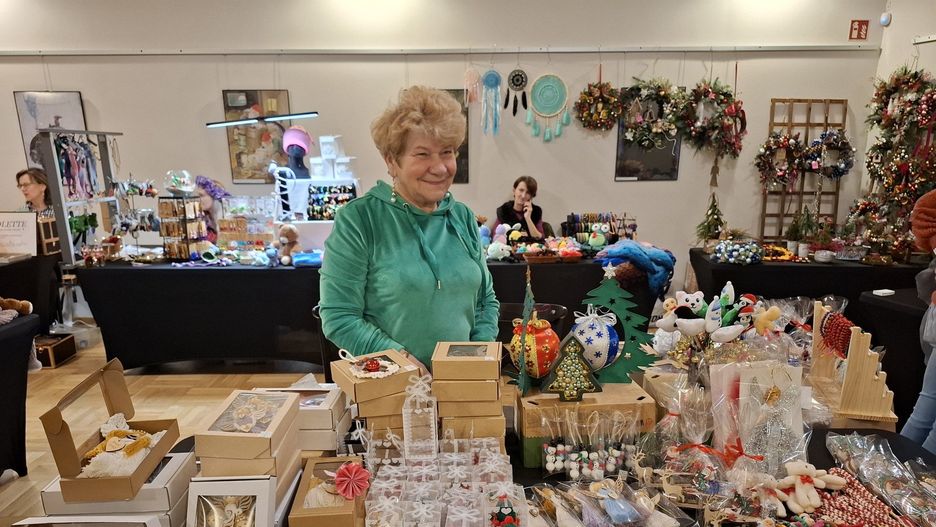 Stoisko pani Teresy pełne było przepięknych ozdób świątecznych.