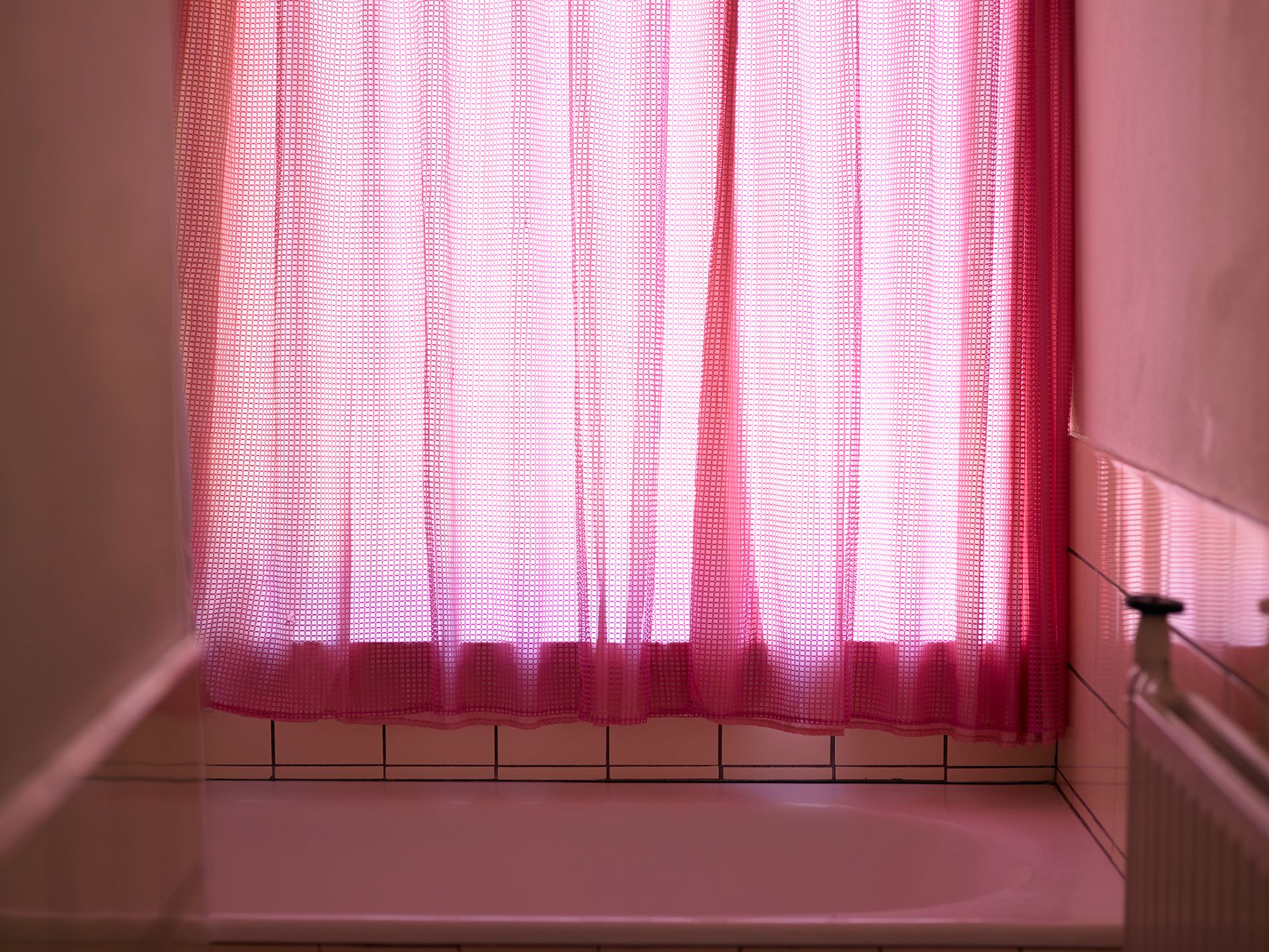 Holenderska fotografka snuje wyobrażenia o idealnym małżeństwie w nietuzinkowym projekcie 12