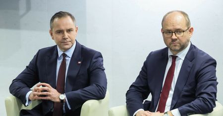 Prezydencki minister komentuje aferę z oficerami. "Brak rozmów to brak nominacji"