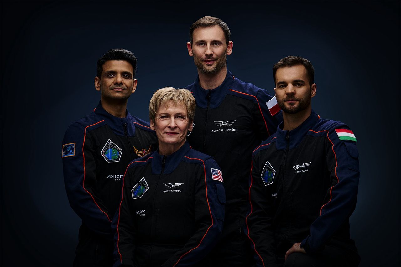 Polski astronauta nadal czeka na start. Są problemy z kapsułą Crew Dragon