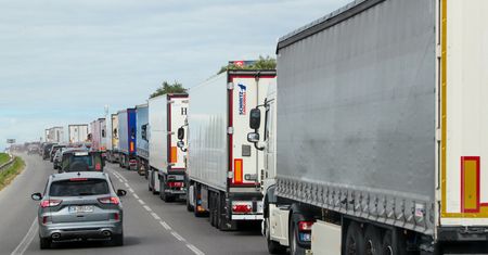 Dwukilometrowy korek na granicy polsko-litewskiej. Oto powód