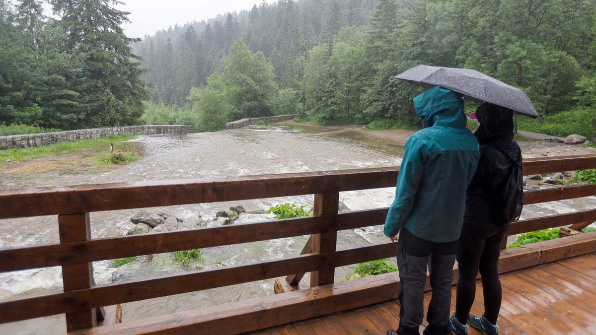 Trudne warunki na szlakach w Tatrach