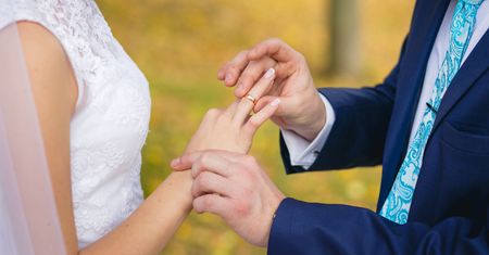 Coraz mniej ślubów kościelnych, rośnie liczba rozwodów