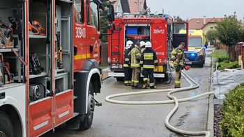 Giżewo: Pożar budynku. Jedna osoba trafiła do szpitala