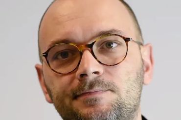 Filip Springer na czele redakcji "Fathers". 