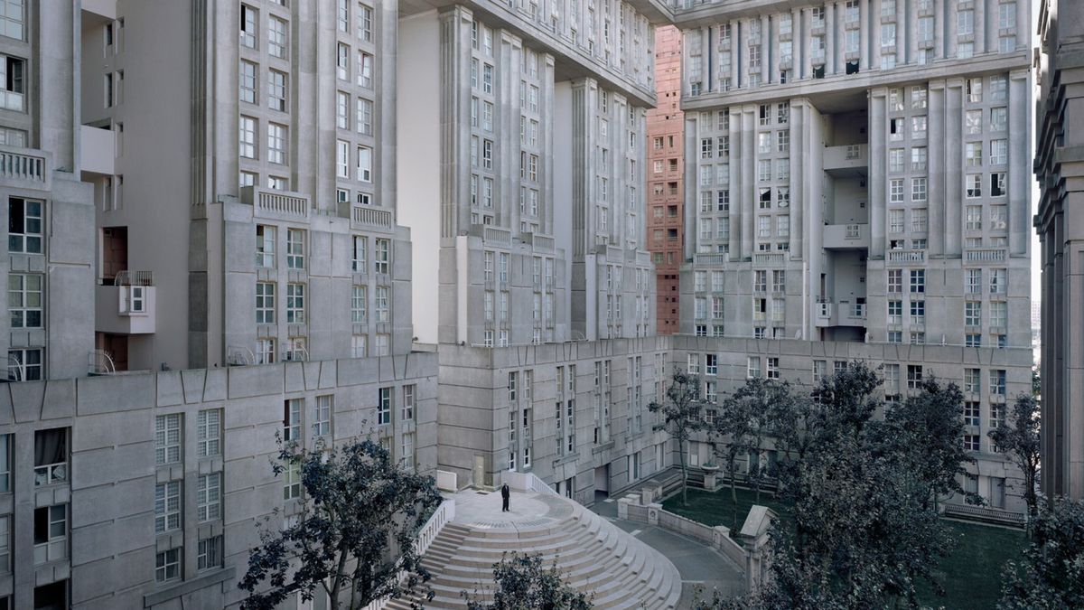 „Souvenir d’un Futur” - tajemnicze oblicze blokowisk Paryż, jakich nie znaliście 1