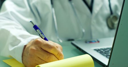 Zwolnienie lekarskie. Czy lekarz może odmówić wystawienia L4?