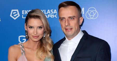 Dominika Grosicka na Gali Ekstraklasy. Suknia z rozcięciem wyeksponowała nogi