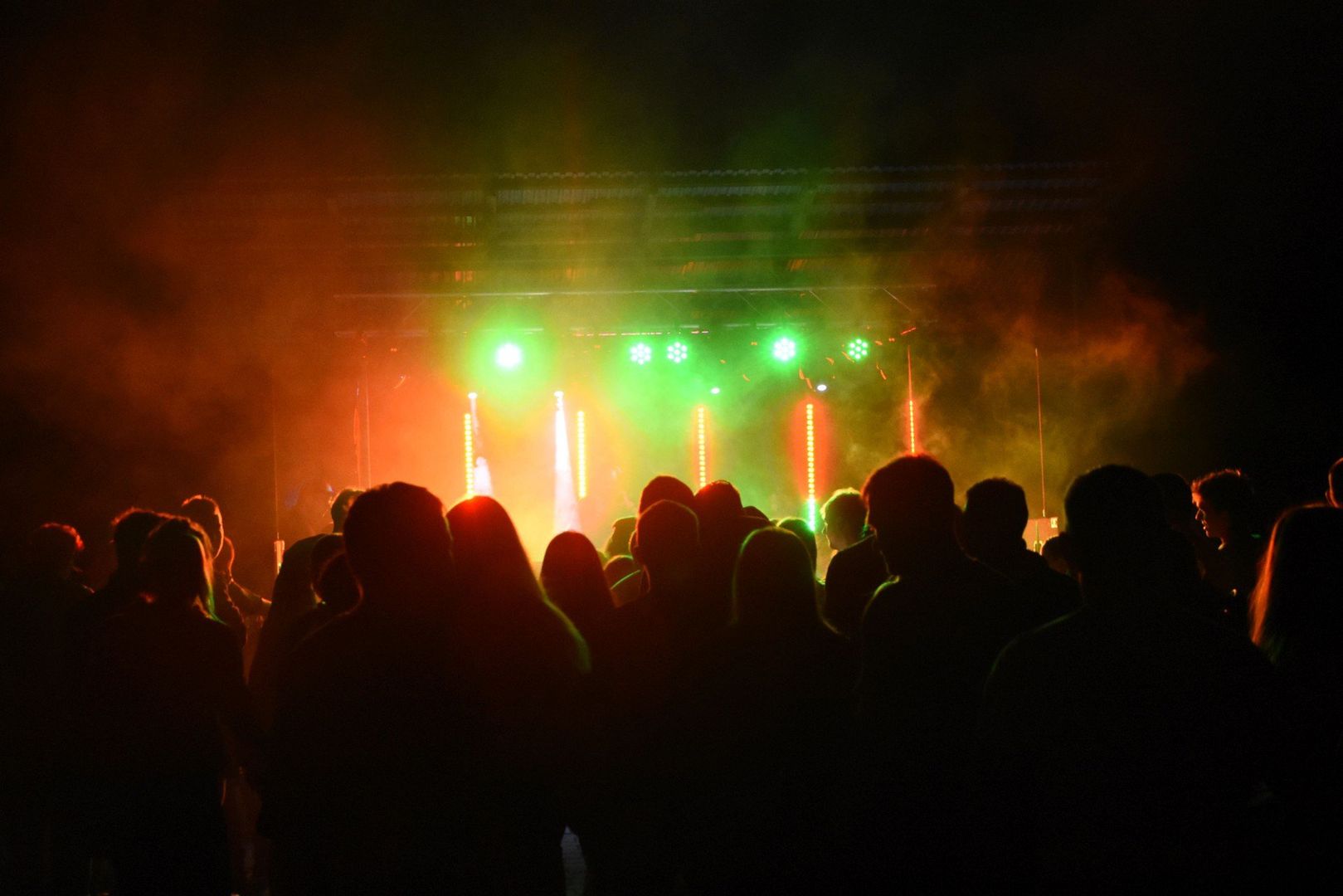 Klubowe rytmy ponownie w Konarzycach. Przed nami czwarta edycja Club Vibes Event. Kto zagra podczas tegorocznej imprezy?