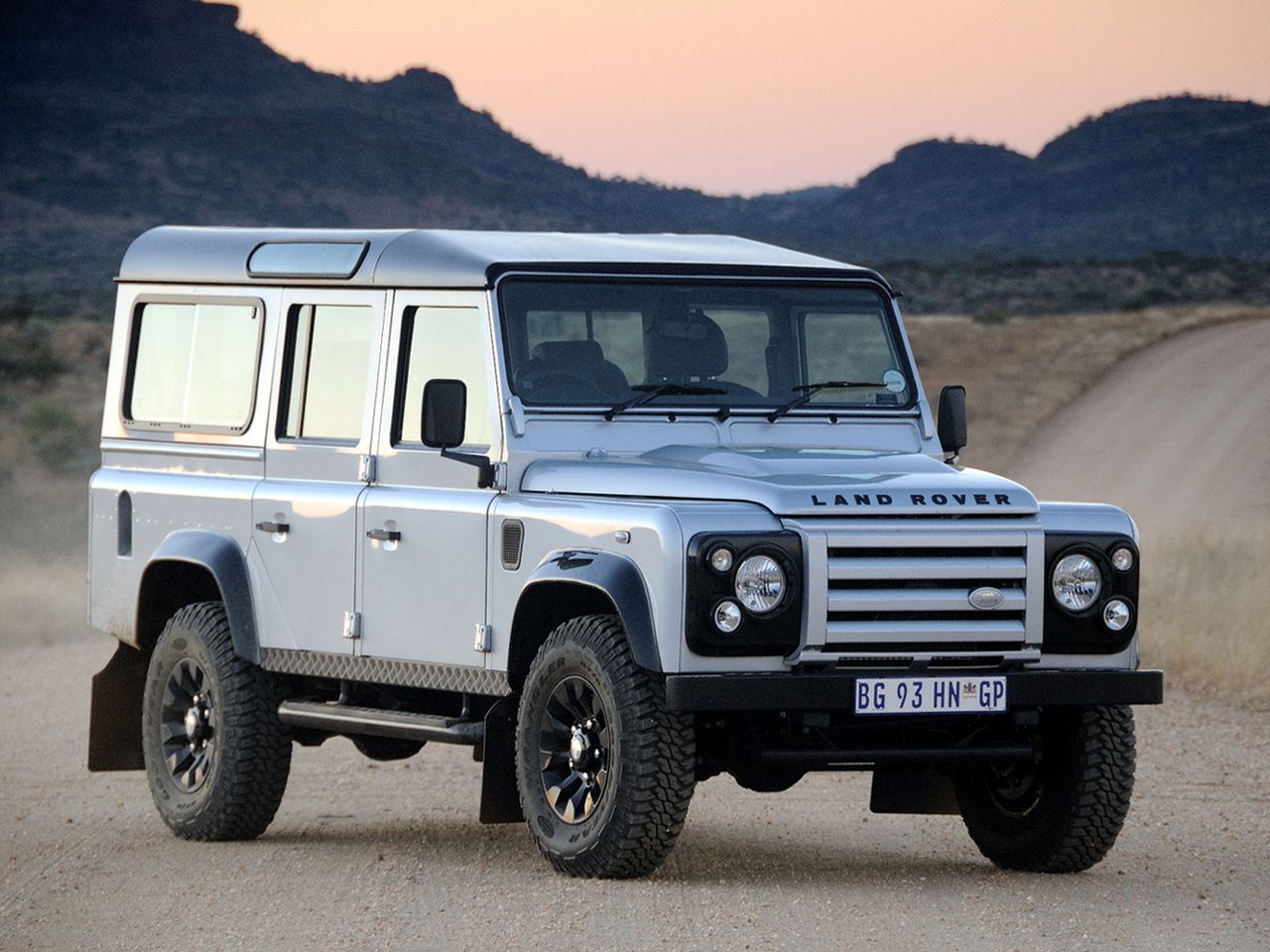 Land Rover Defender 110 Limited Edition (2011)