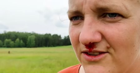Chwile grozy gwiazdy popularnego serialu. Zalała się krwią