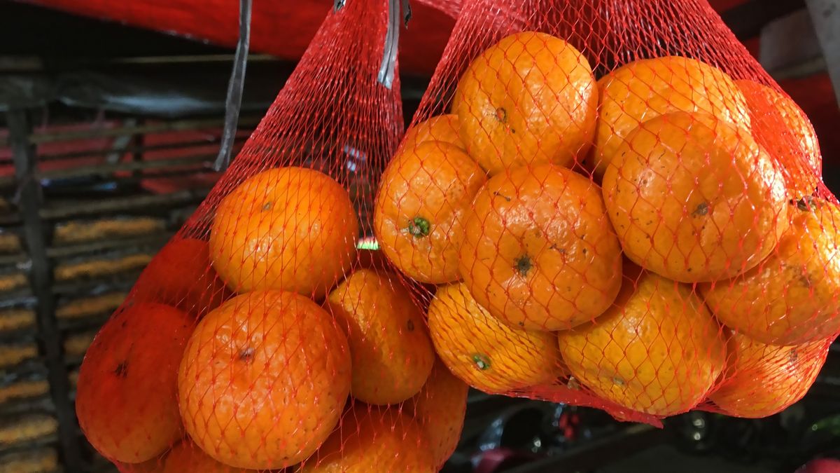 Jak wybrać słodkie i soczyste mandarynki? Musisz znać ten test