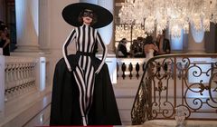 Dlaczego „Emily w Paryżu” nieznośnie świergocze? Recenzja czwartego sezonu hitu Netfliksa