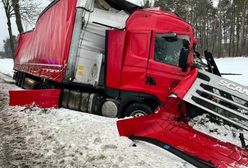 Groźny wypadek w Złotej Wodzie. Kabina kierowcy zmiażdżona