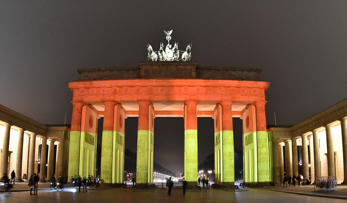 Sondaż: Niemcy za największe problemy uznają gospodarkę i imigrację