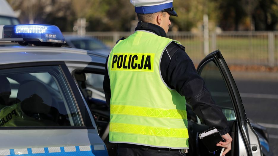 Warszawa, 29.10.2021. Kontrole policji na ulicach Warszawy, 29 bm. Zakończyła się konferencja prasowa z udziałem rzecznika KGP dotycząca działań mających zwiększyć bezpieczeństwo w związku ze zbliżającymi się weekendem i dniem Wszystkich Świętych. (kf) PAP/Albert Zawada