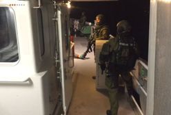 Gdańsk. Aktywiści Greenpeace zatrzymani. "Funkcjonariusze wtargnęli z bronią na pokład"