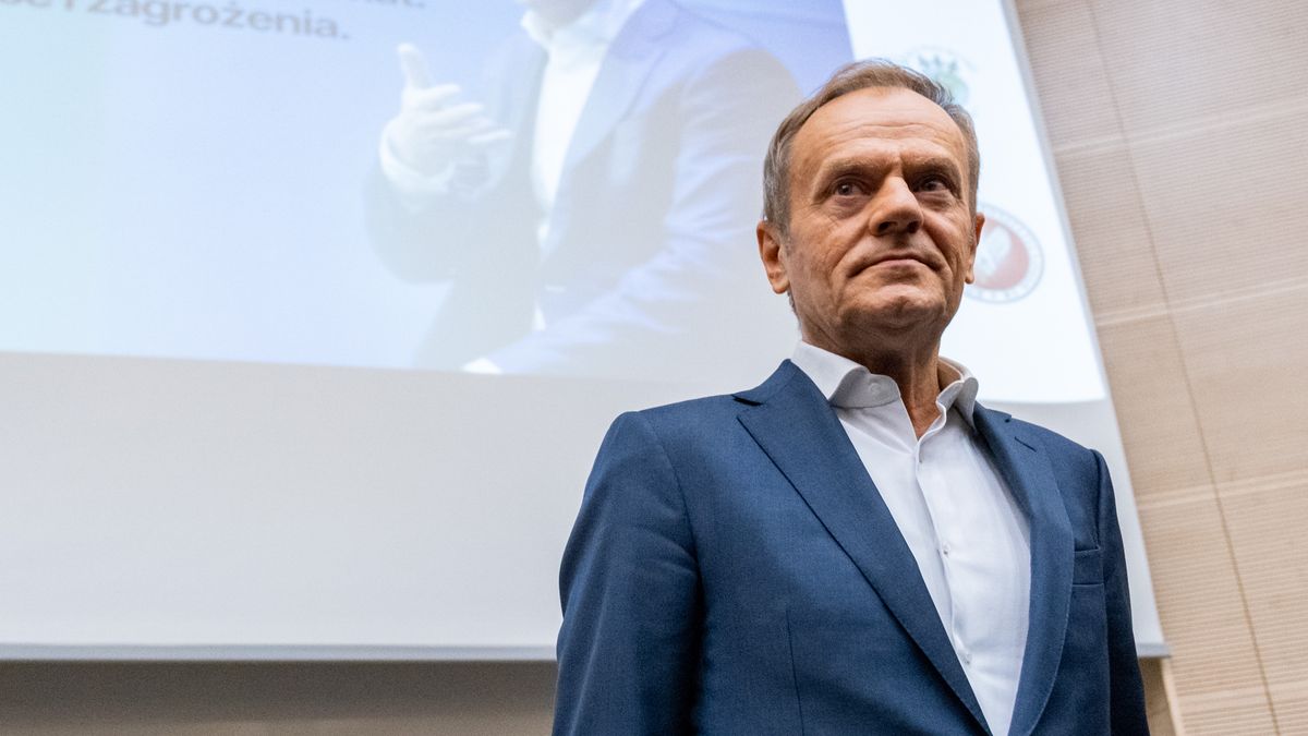 26.04.2022 RZESZOW 
WIZYTA DONALDA TUSKA NA PODKARPACIU 
SPOTKANIE OTWARTE Z DONALDEM TUSKIEM NA UNIWERSYTECIE RZESZOWSKIM 
N/Z DONALD TUSK 
FOT PIOTR PIWOWARSKI / FOTONEWS