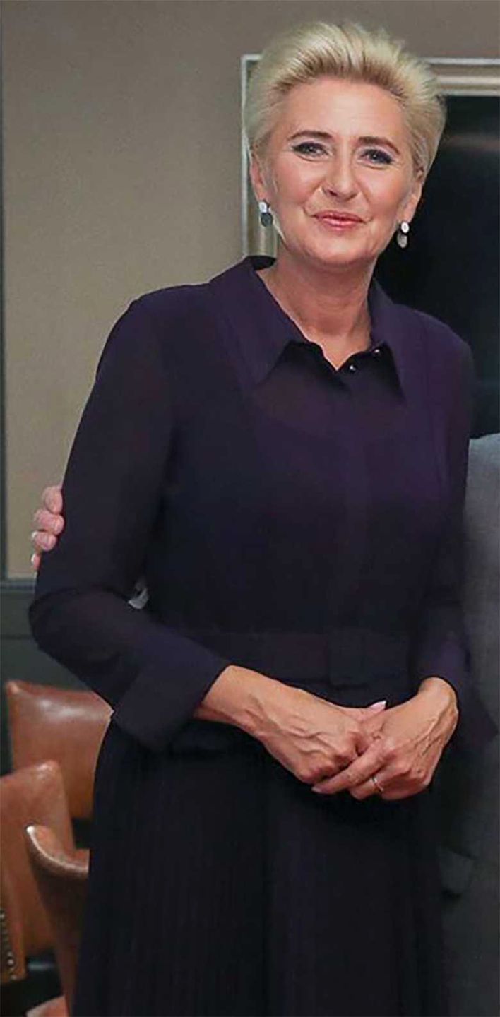 Agata Duda w ciemnej kreacji w USA
