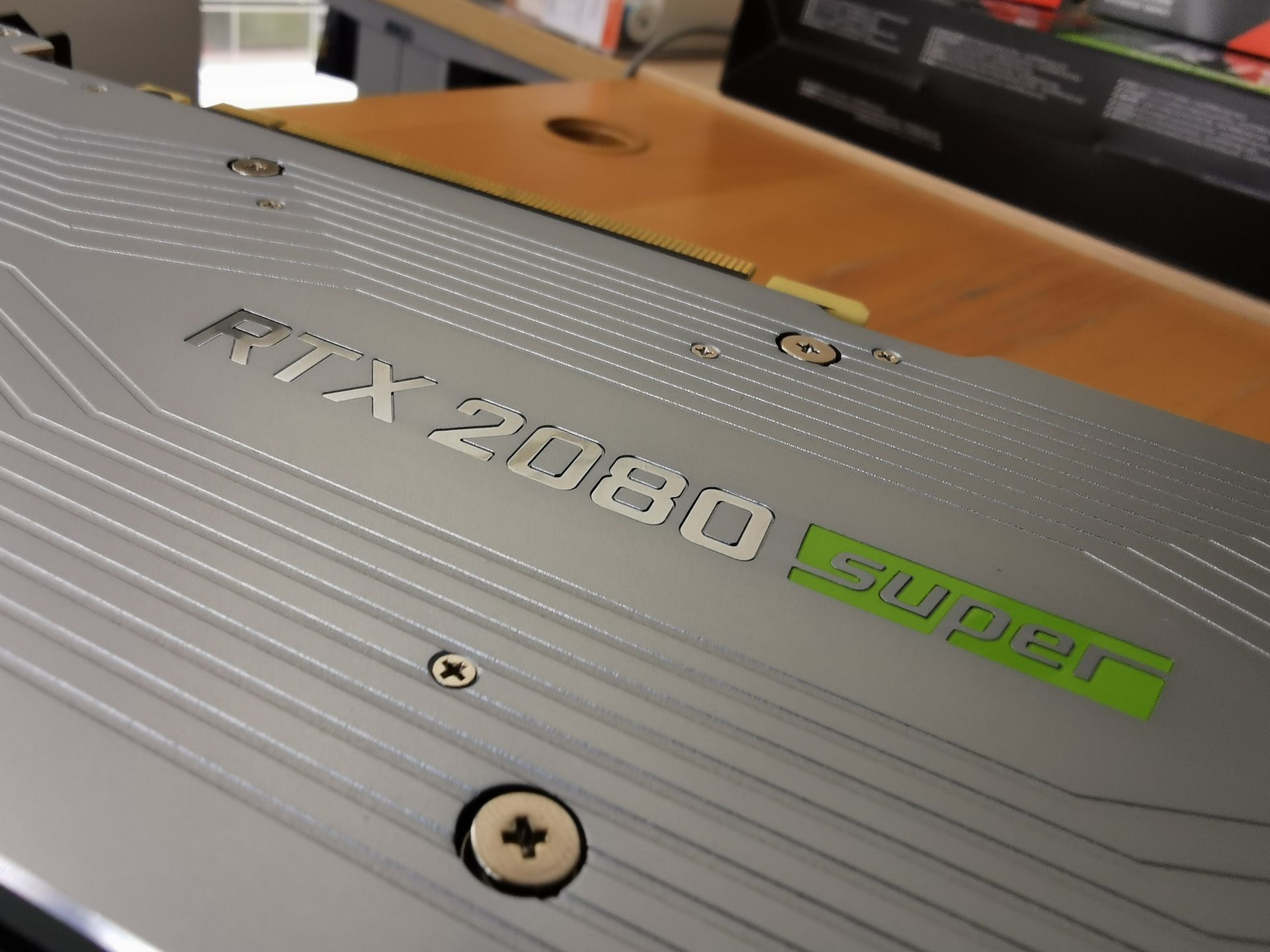 NVIDIA GeForce RTX 2080 Super – test karty graficznej. Z przewrotki do pustej bramki 17