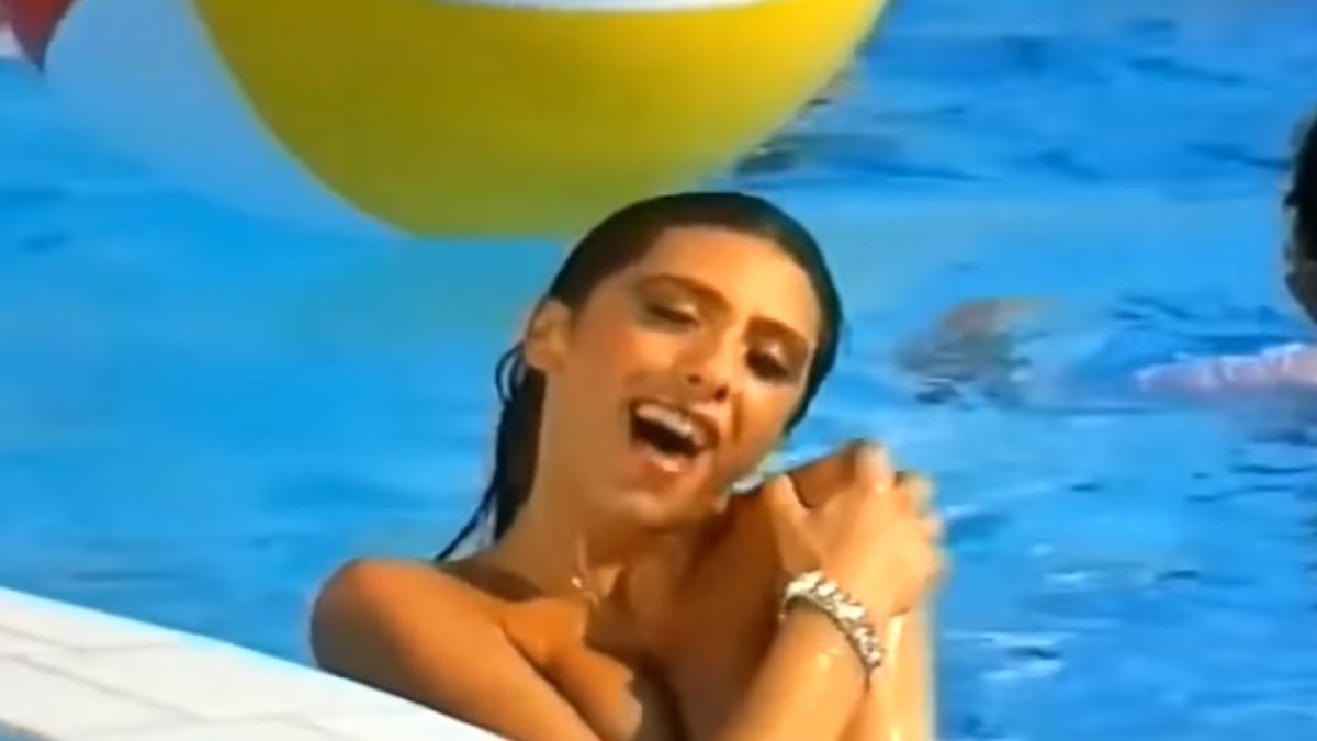 Jedną z najbardziej znanych piosenek Sabriny pozostaje "Boys (Summertime Love)". Nucili ją prawie wszyscy Polacy 