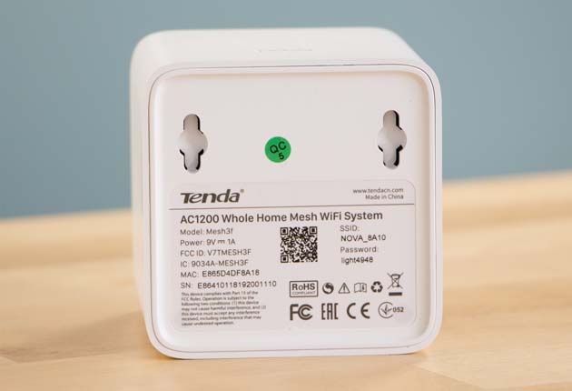 Tenda Nova AC1200 spód urządzenia