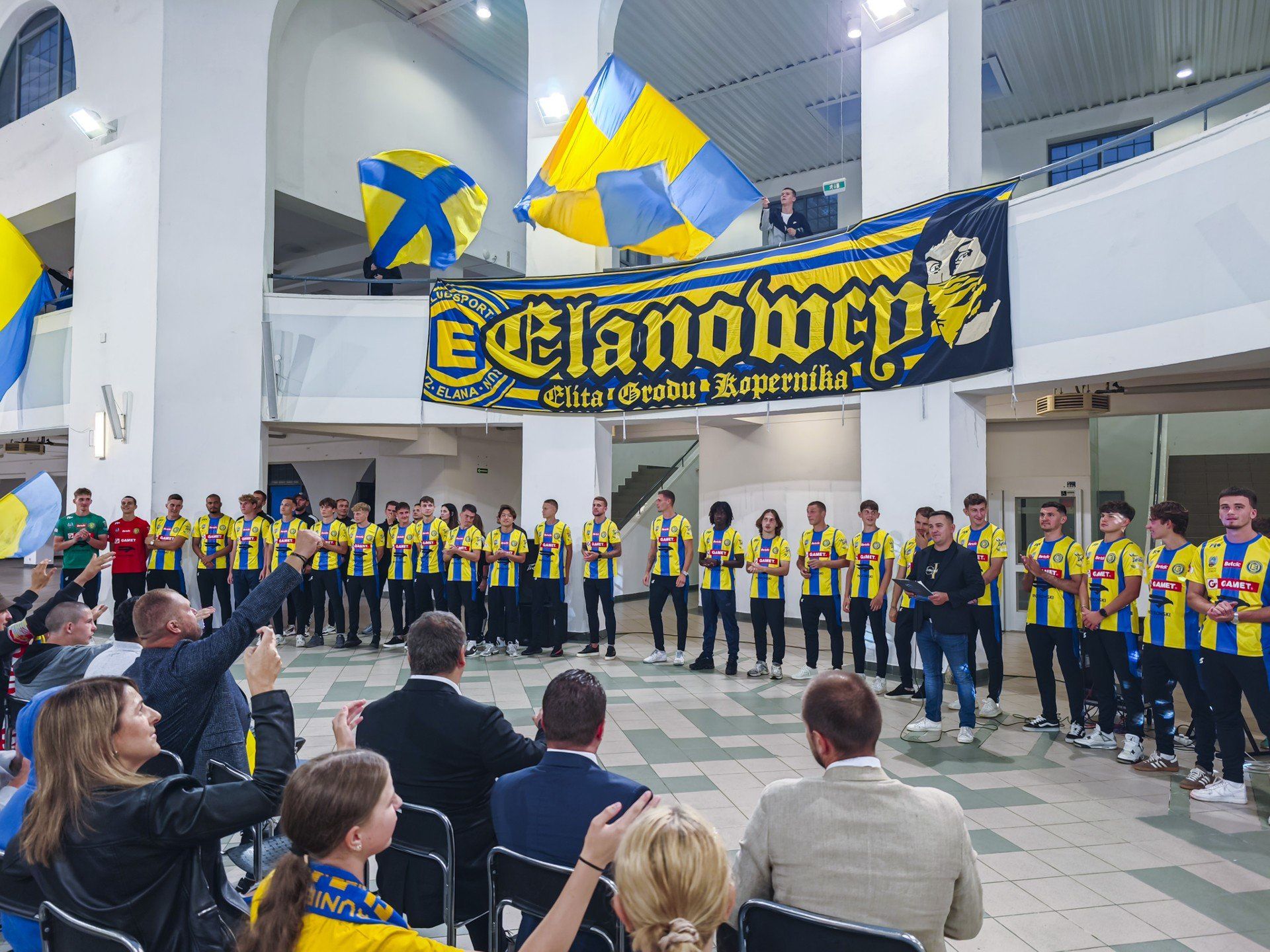 Tak wyglądała prezentacja zespołu Elany w Centrum Targowym Park