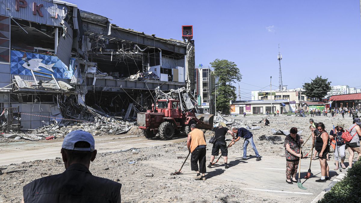 Unia Europejska zastanawia się, jak zmusić Rosję, by sfinansowała odbudowę zniszczonej Ukrainy 